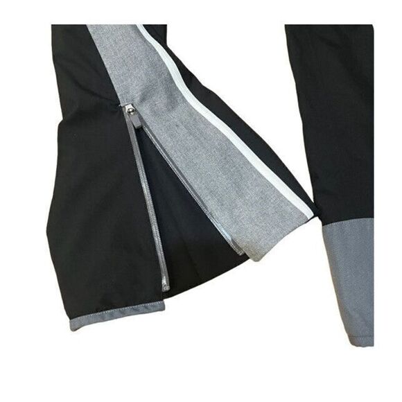 Sold  - Picture 3 of 7